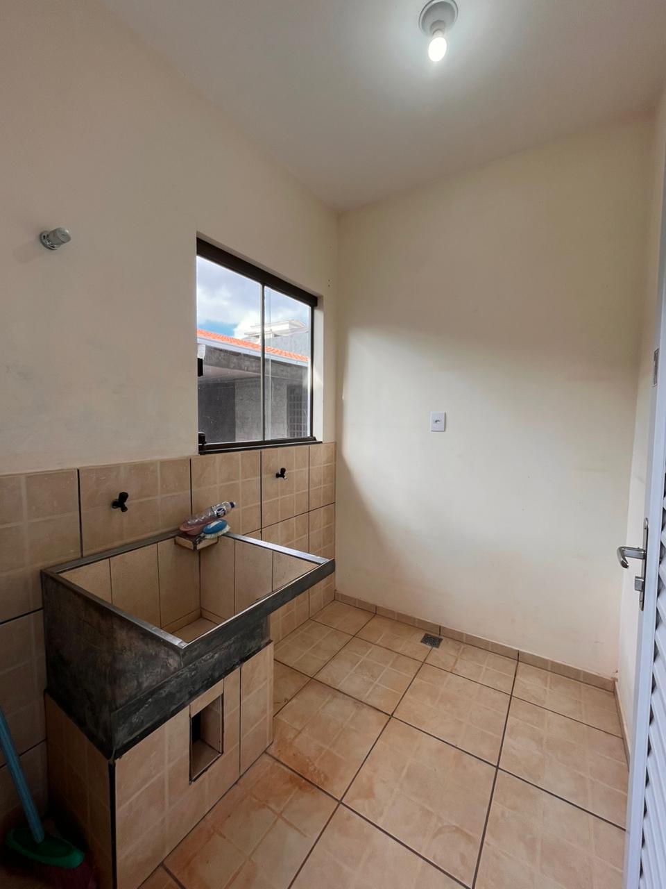Casa com 1 suite + 2 quartos, sala, cozinha e sobra de terreno — foto 12