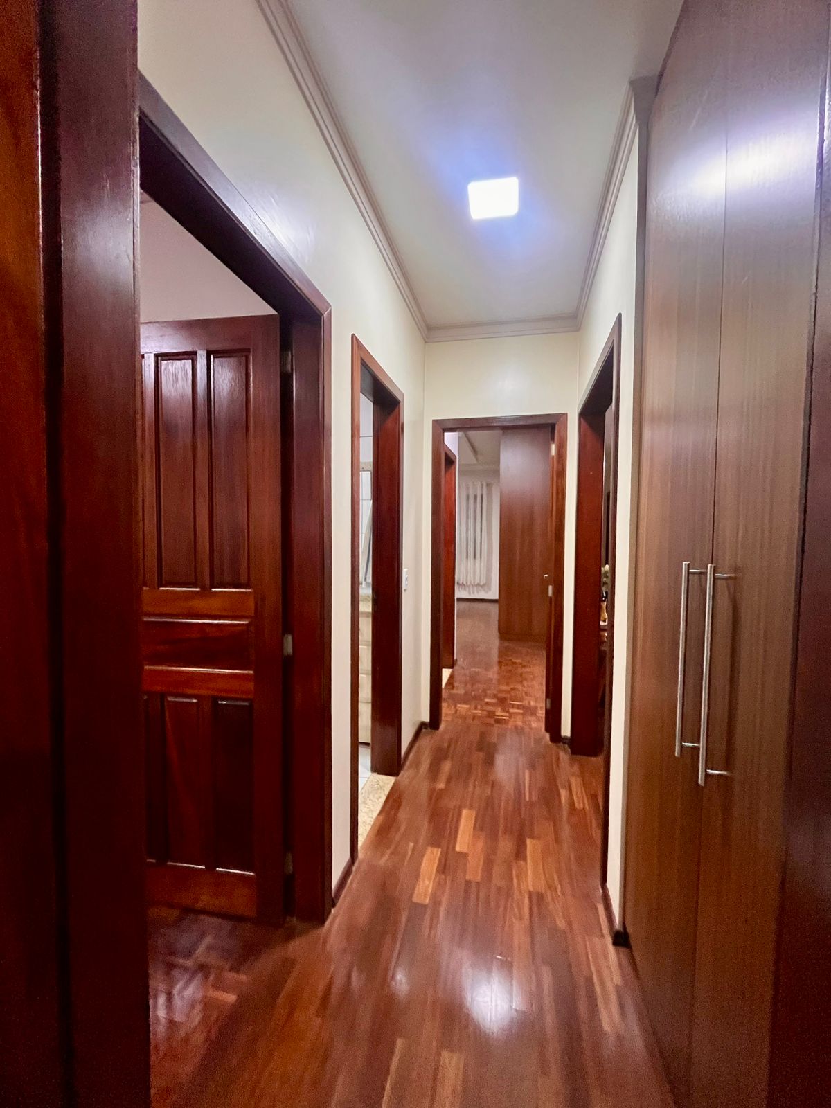 Casa com área de festa com gourmet e hidromassagem — foto 5