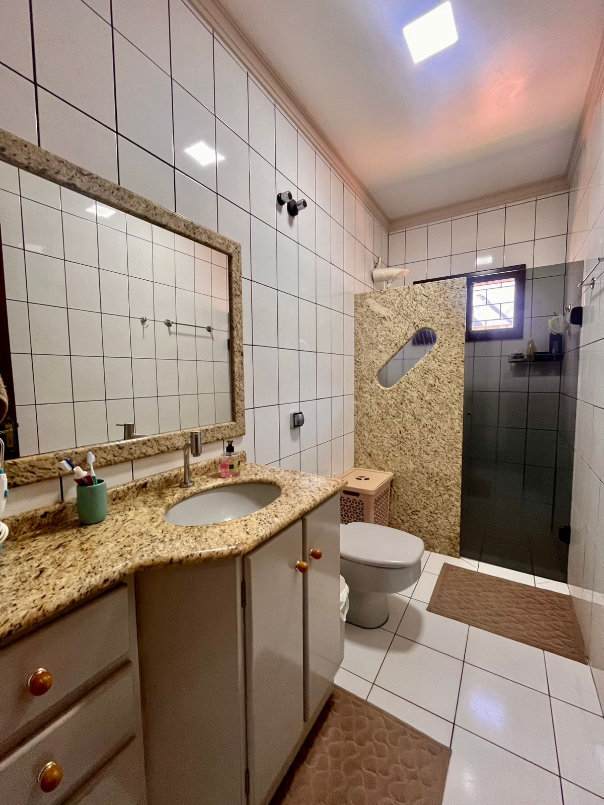 Casa com área de festa com gourmet e hidromassagem — foto 8
