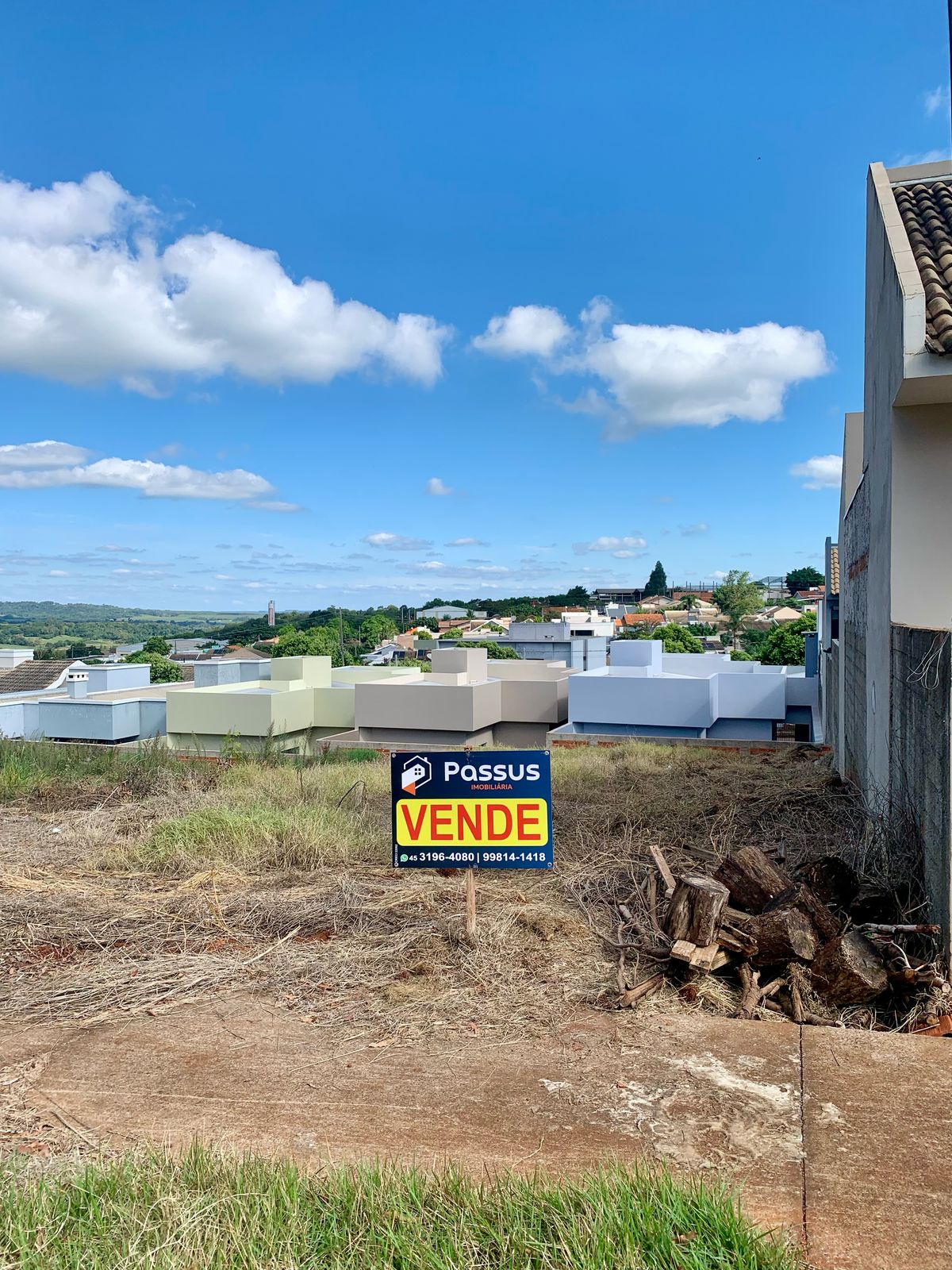 Terreno com 300m2