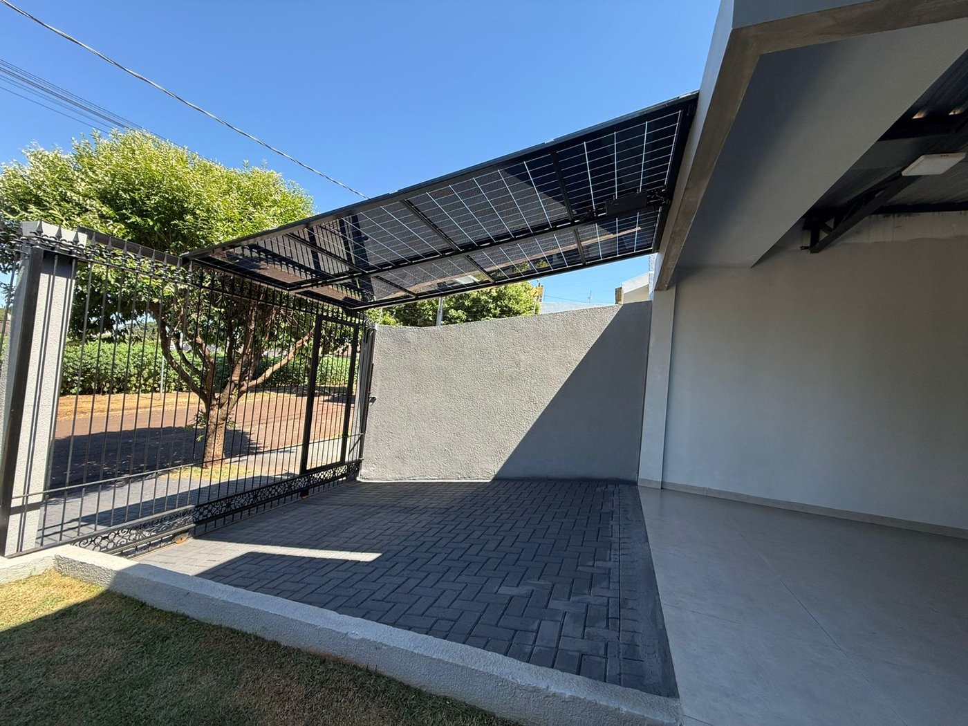 Casa com 1 suíte + 1 quarto, placa solar e grande sobra de terreno. — foto 12