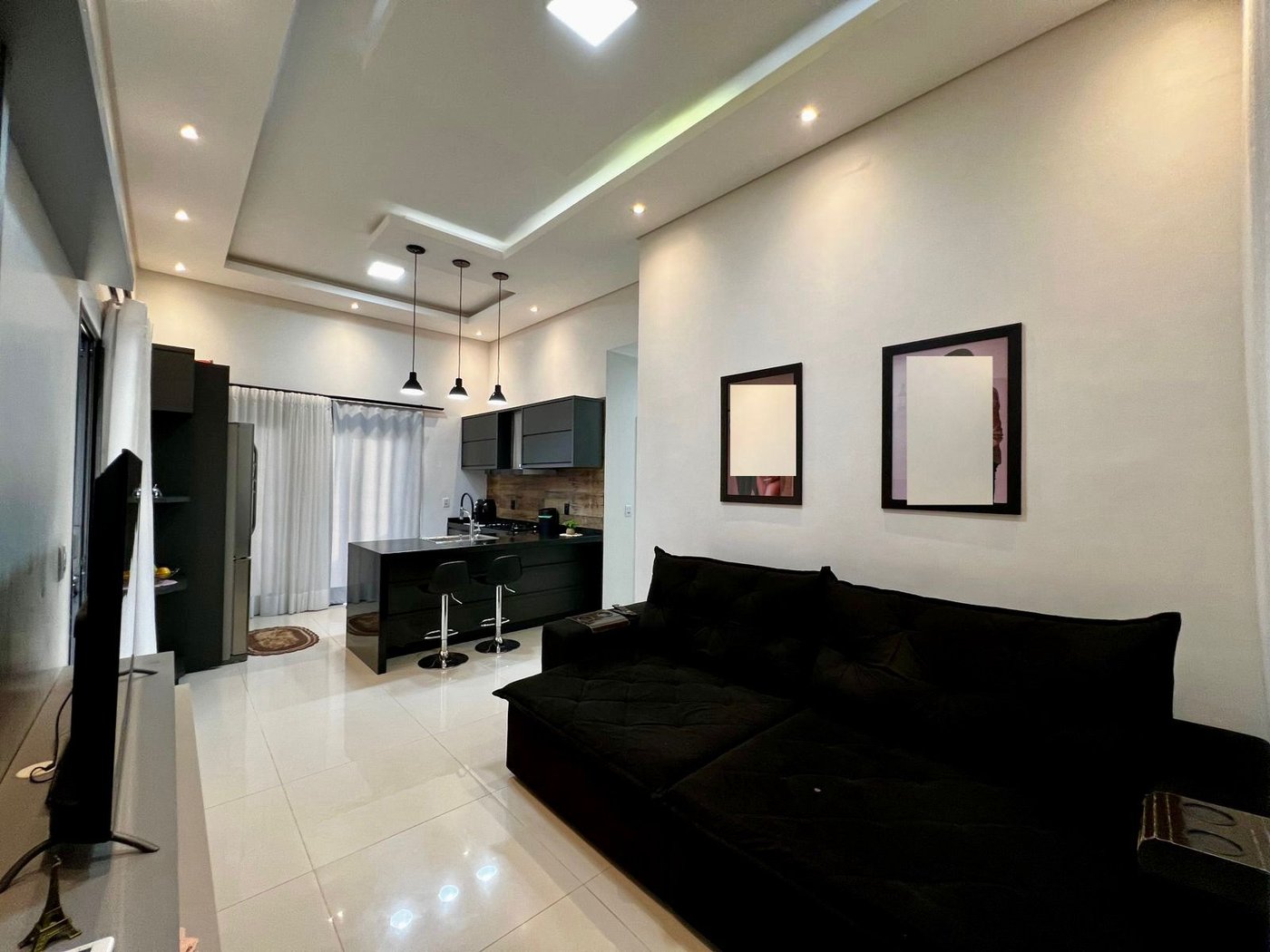 Casa com 1 suíte + 1 quarto, placa solar e grande sobra de terreno. — foto 6