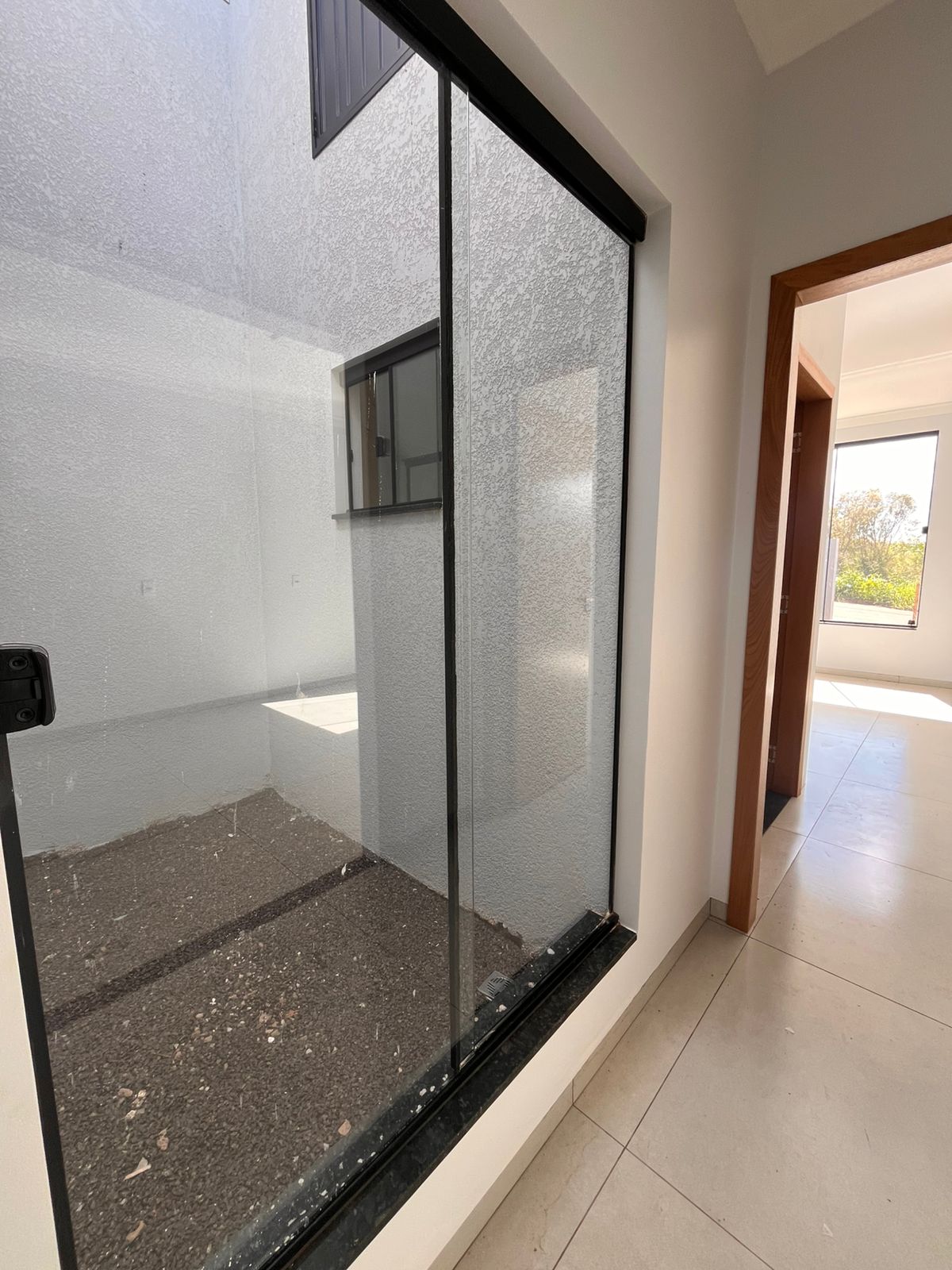 Casa com 1 suíte + 1 quarto e sobra de terreno. — foto 7