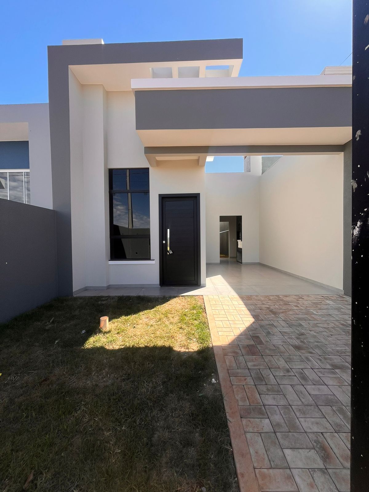 Casa com 89m2 1 suite + 2 quartos