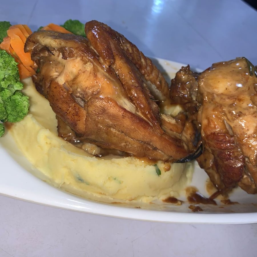 Momma's taste restaurant