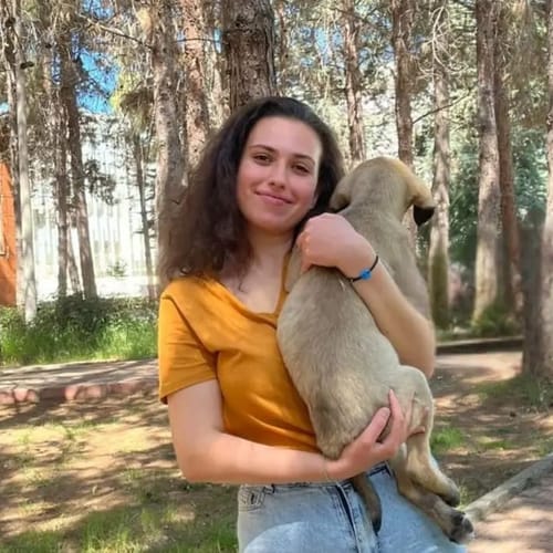 Ezgi Akbaş