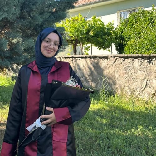 Tuba Nur