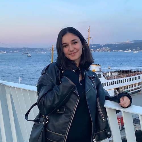 Merve Gümüştaş
