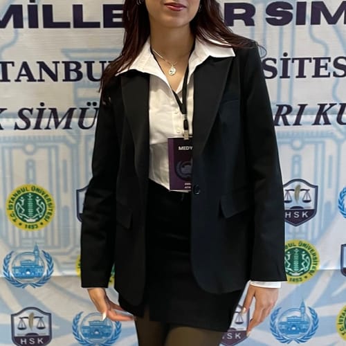 Esra Atay