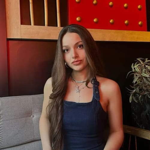 İlayda Afşar