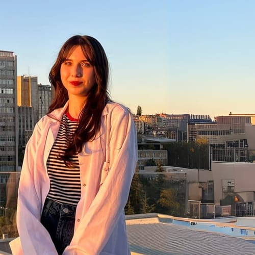 İrem Özturan