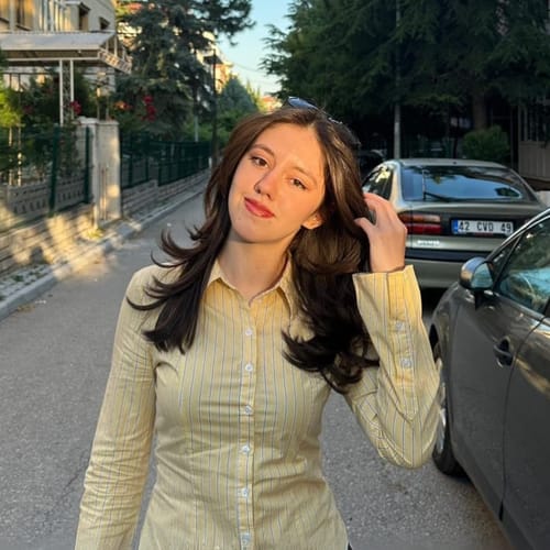 Sude Naz