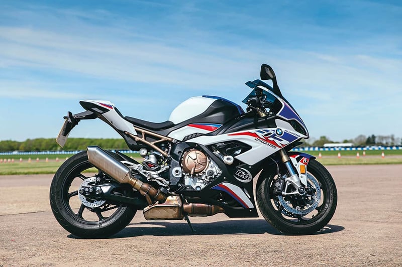 BMW S1000RR 1000 2021 White and Blue Sport Bike