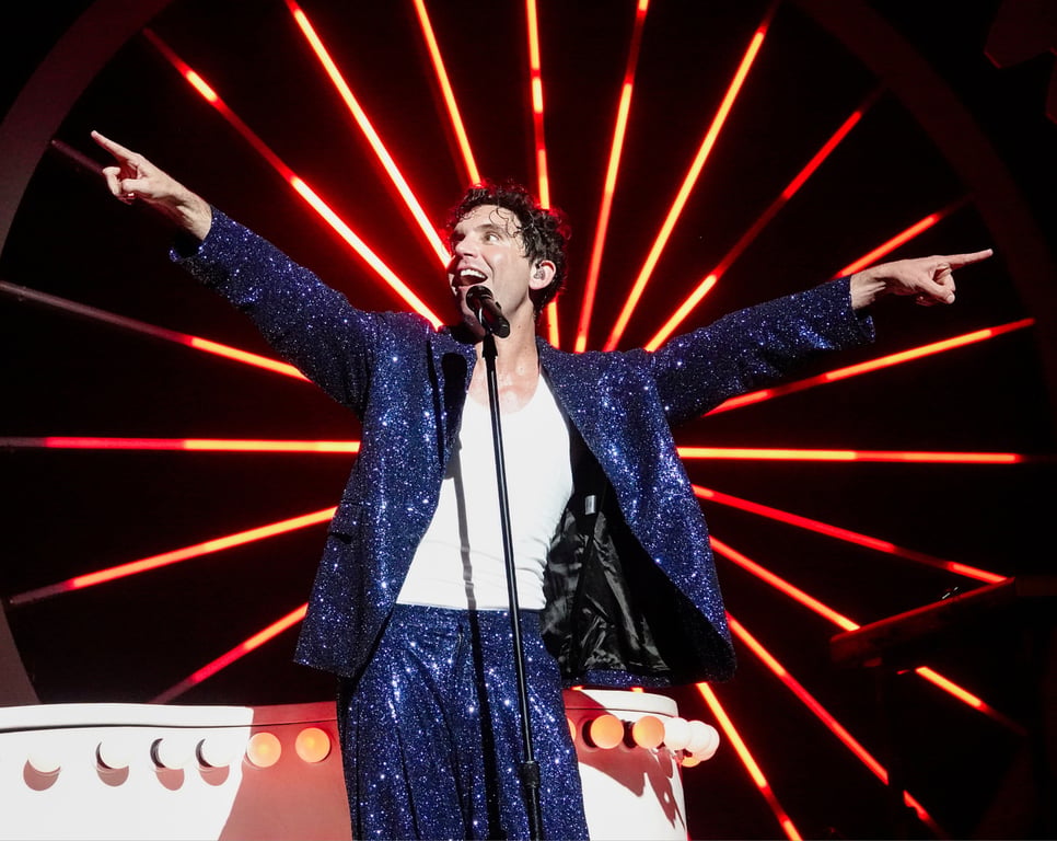 Would you see the same artist live more than once?