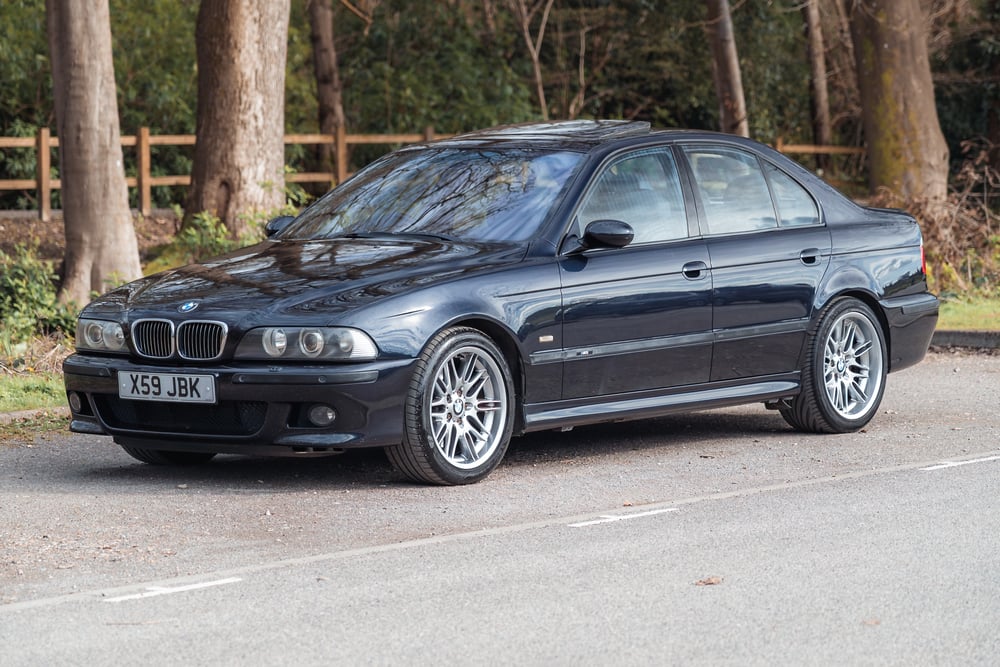 2000 BMW (E39) M5
