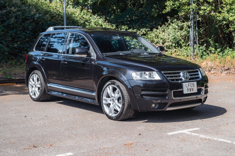 2005 Volkswagen Touareg W12 Spo...