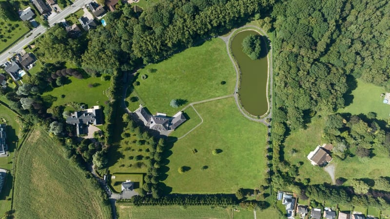 Gerpinnes - Propriété sur 4 ha avec piscine et conciergerie — photo 2