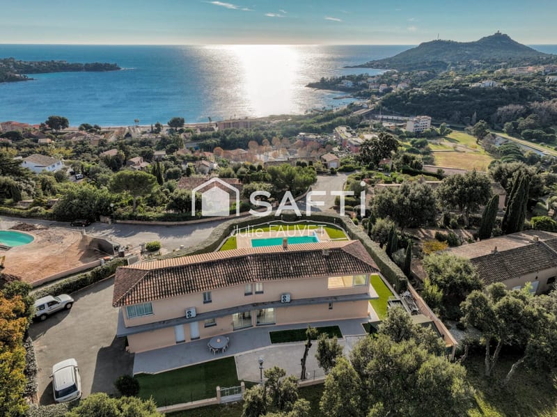 Maison à vendre à Saint-Raphaël de 250m² — photo 20