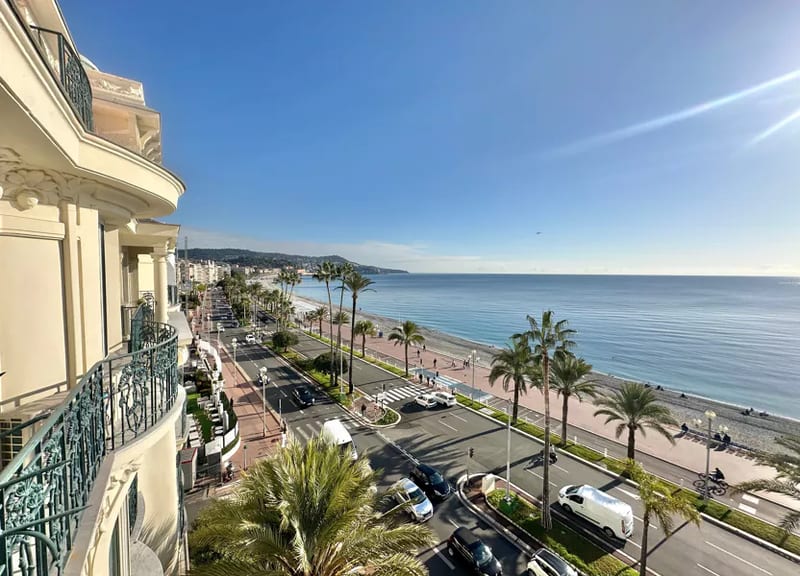 T3 Carre d'Or - Nice — photo 3