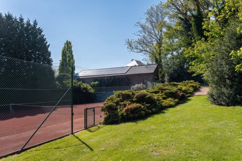 Brussels South Charleroi - Château XIXe rénové avec parc — photo 20