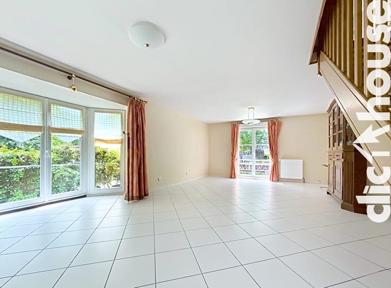 Maison familiale 170 m² avec jardin de 900 m² et vie de plain-pied — photo 2