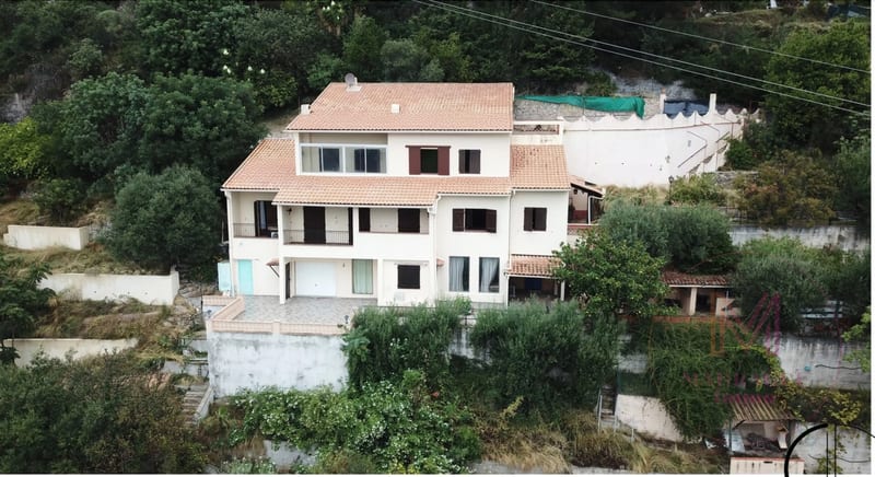 Maison à La Turbie — photo 1
