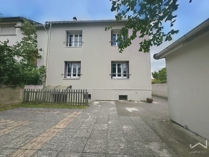 Maison familiale de 233 m² - photo 1