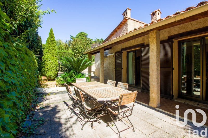 Maison 6 pièces à Antibes — photo 1