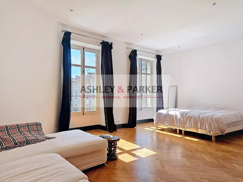 Appartement 5 pièces à Nice Carré d'or — photo 13