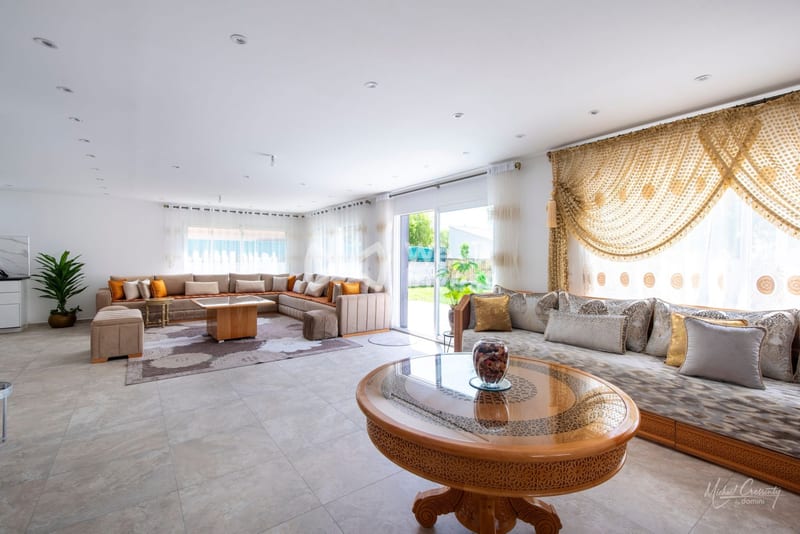 Villa contemporaine d'exception avec piscine à Istres — photo 2