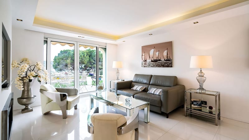 Appartement Deluxe + 230m² terrasse sur la baie de Villefranche — photo 9