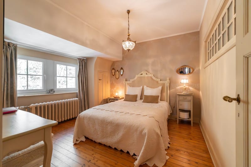 Wépion - Manoir Belle Époque rénové en bord de Meuse — photo 16