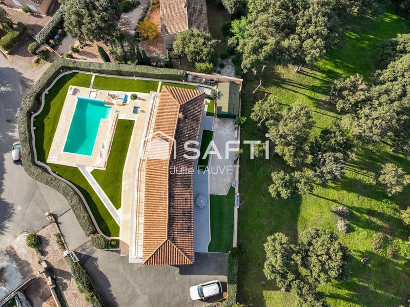 Maison à vendre à Saint-Raphaël de 250m² — photo 3