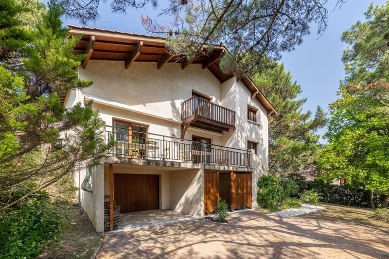 Vente Maison Arcachon 8 Pièces 236 m² — photo 2