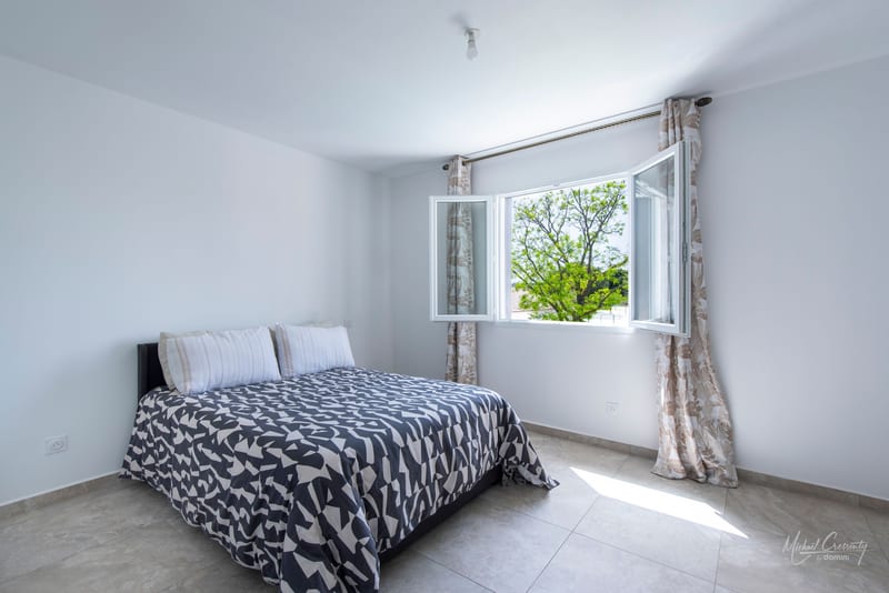 Villa contemporaine d'exception avec piscine à Istres — photo 7