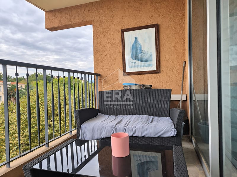 3 pièces à Vence centre-ville avec terrasse, parking et cave étage élevé — photo 2