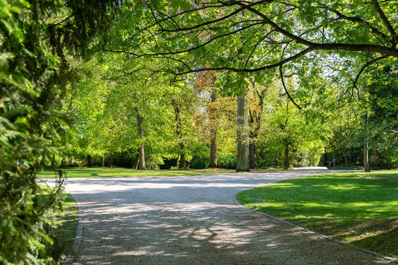 Brussels South Charleroi - Château XIXe rénové avec parc — photo 3