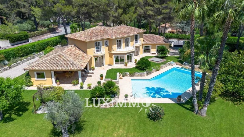 Villa • Saint Martin-Le Miracle, Mougins — photo 1