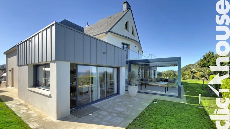 VUE MER PANORAMIQUE – MAISON D'ARCHITECTE 9 PIÈCES – PRESTATIONS HAUT DE GAMME. — photo 3