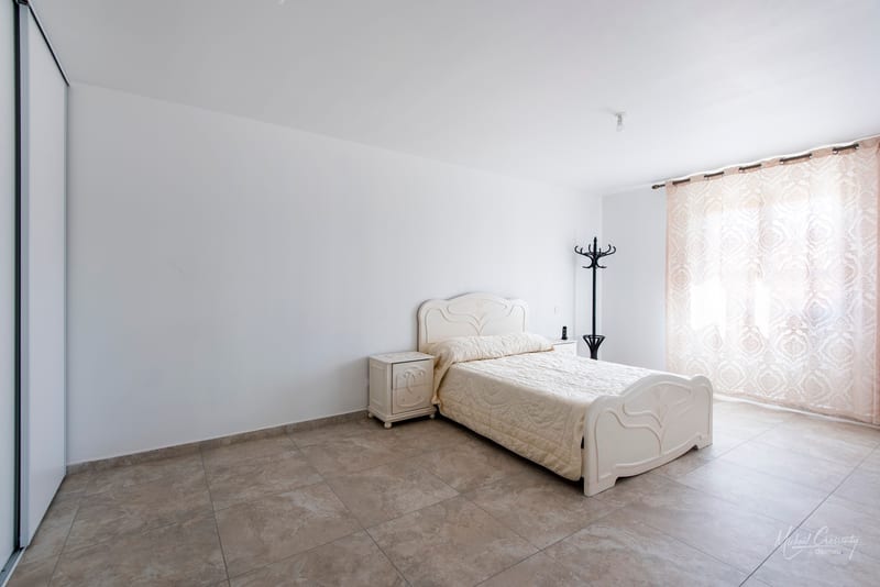 Villa contemporaine d'exception avec piscine à Istres — photo 8