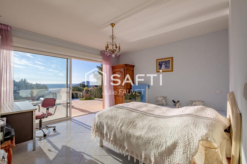 Maison à vendre à Saint-Raphaël de 250m² — photo 13
