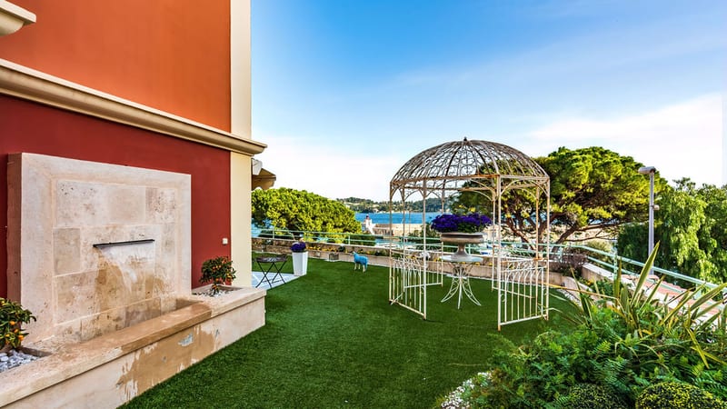Appartement Deluxe + 230m² terrasse sur la baie de Villefranche — photo 4