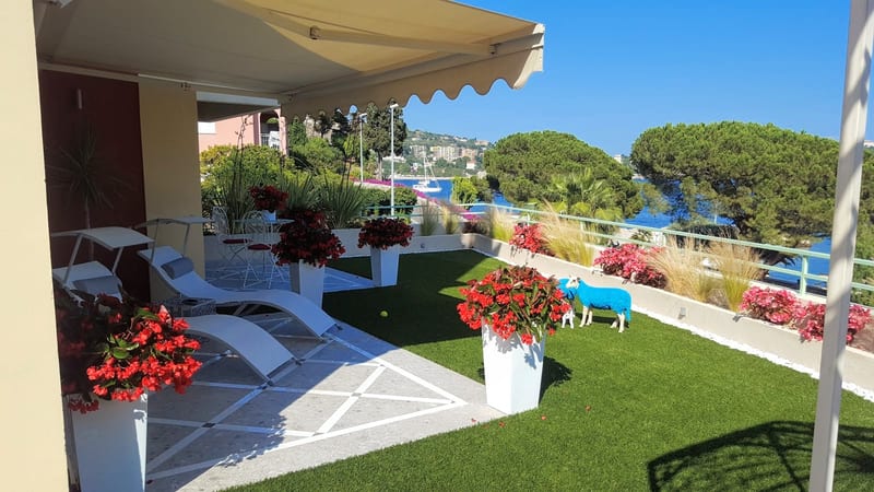 Appartement Deluxe + 230m² terrasse sur la baie de Villefranche — photo 3