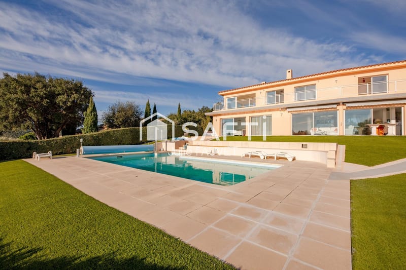Maison à vendre à Saint-Raphaël de 250m² — photo 2