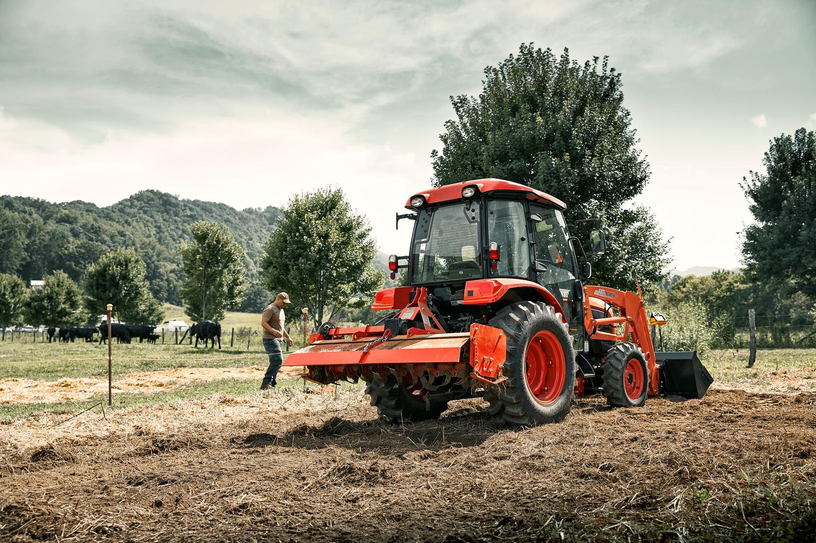 Универсальный трактор Kioti NX4510 CAB