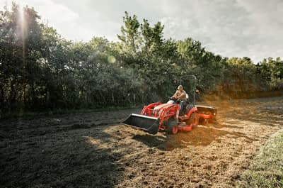 Compact tractor Kioti CS2220H