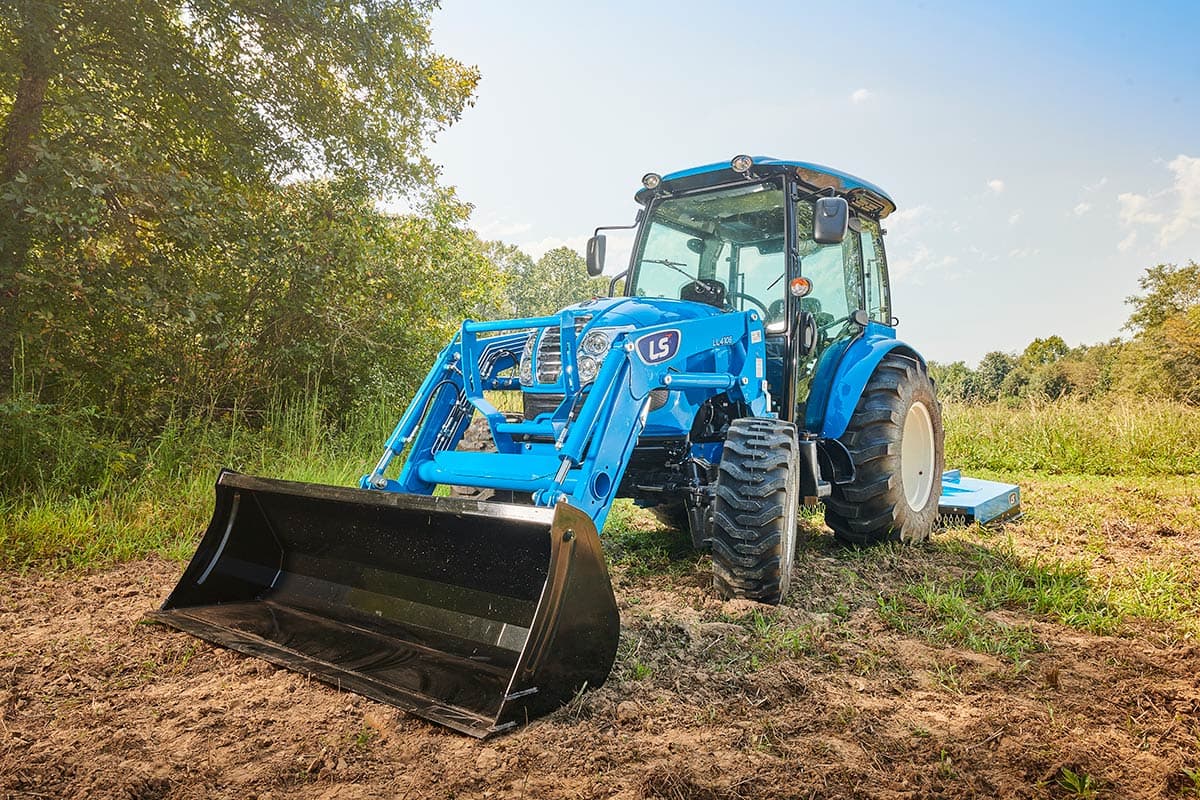 Компактный трактор LS Tractor MT342/H/HC/C
