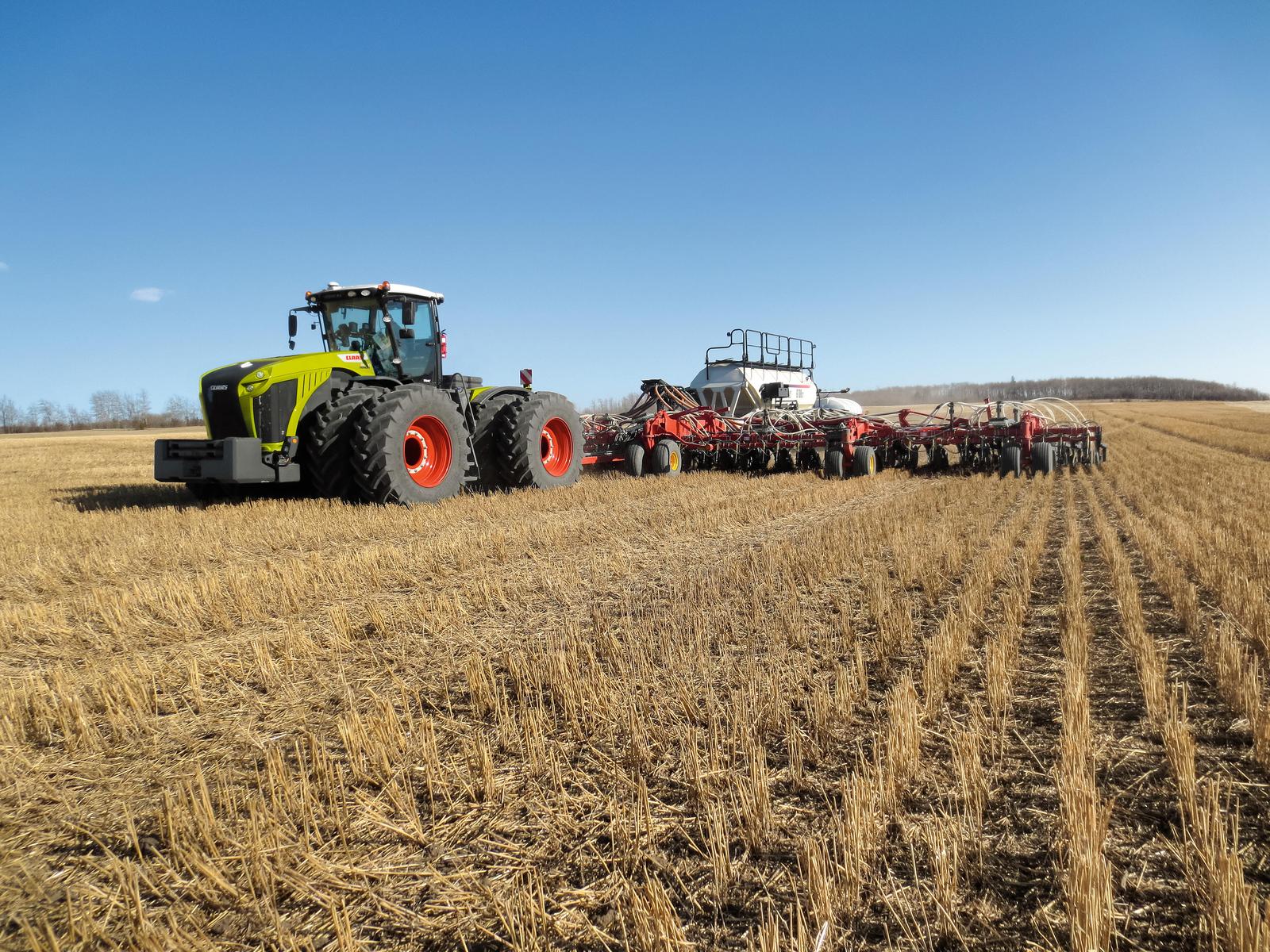 Articulated 4WD tractor CLAAS XERION 5000 TRAC