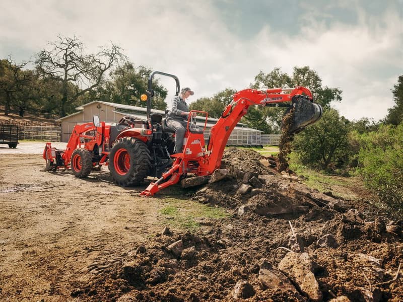 Compact tractor Kioti CK2620SEH Cab