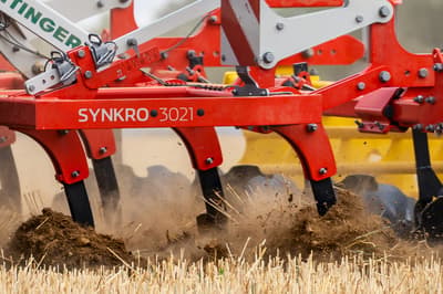 Cultivator PÖTTINGER SYNKRO 2521 / 3021